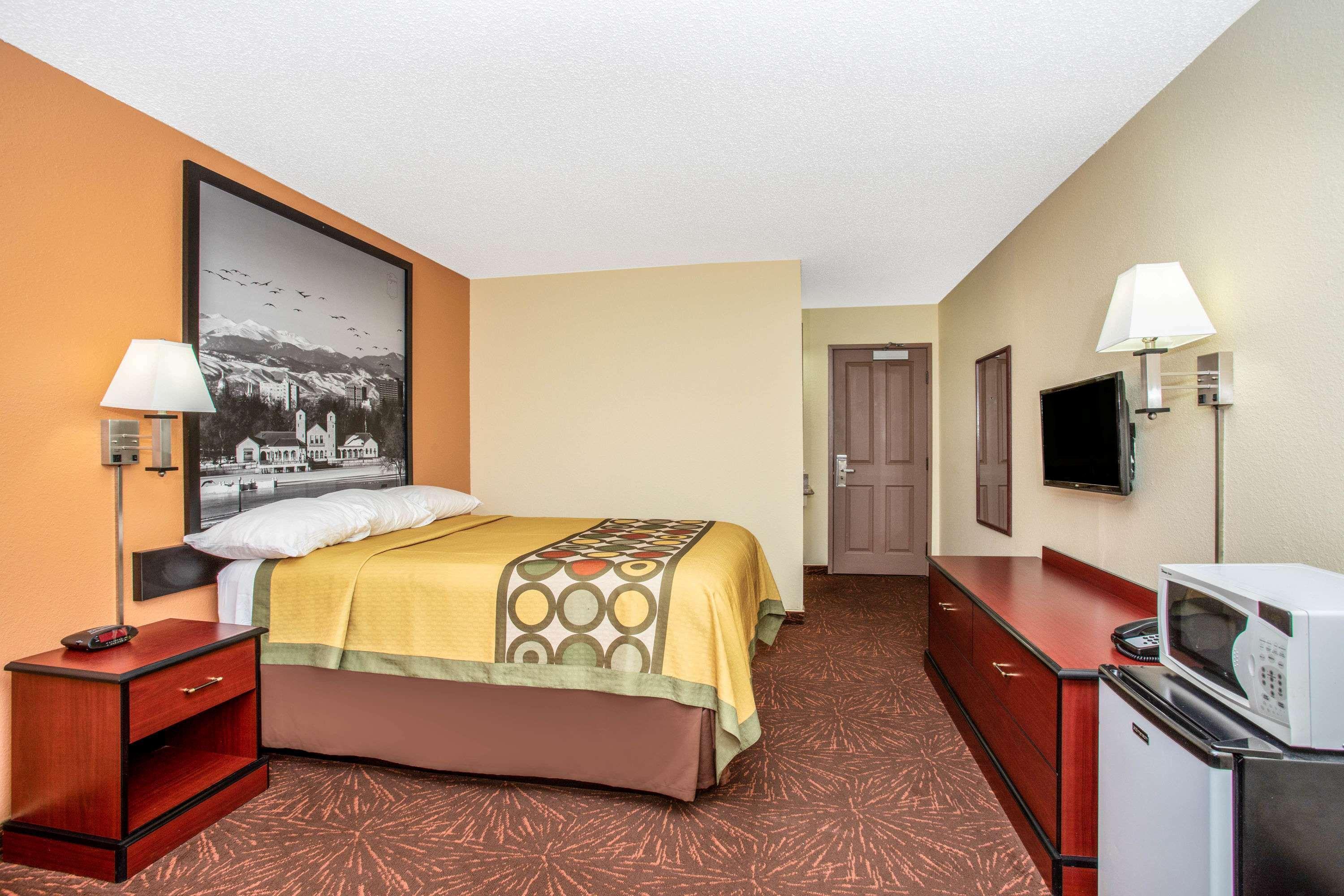 Oyo Hotel Castle Rock Co Downtown Экстерьер фото