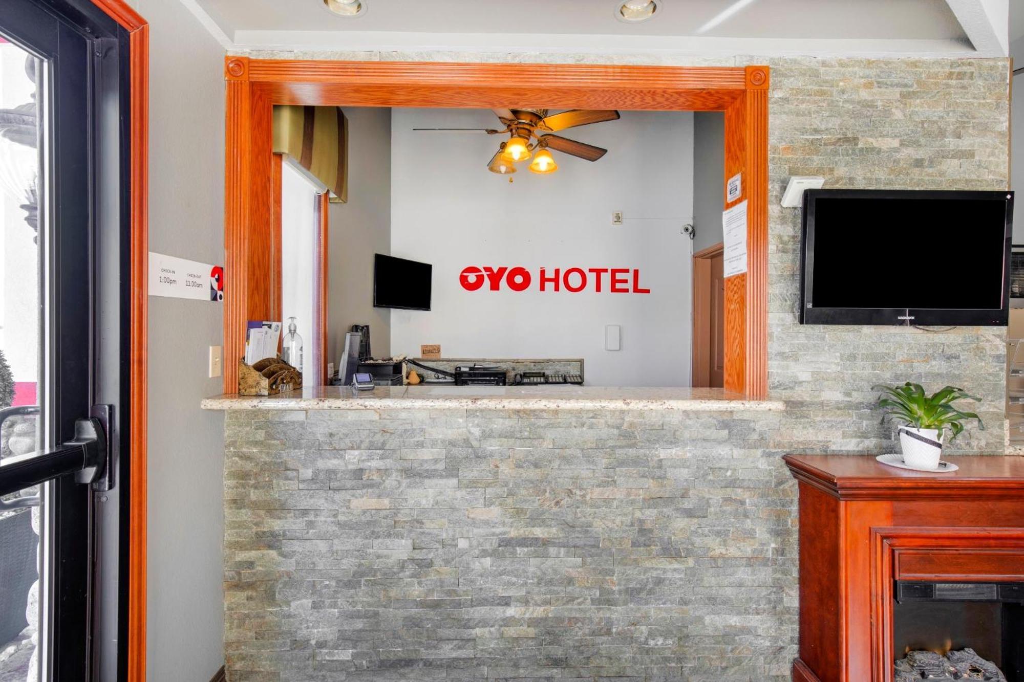 Oyo Hotel Castle Rock Co Downtown Экстерьер фото